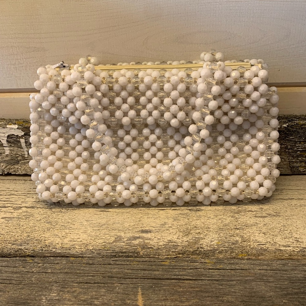Vintage | 1960’s White Octagonal Beaded Clutch/Bag